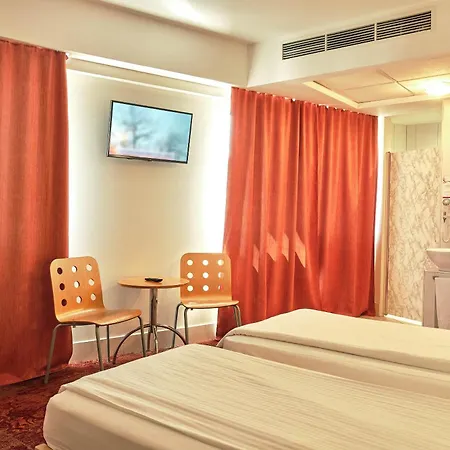 Hello Hotels Bucuresti Gara De Nord Exterior photo